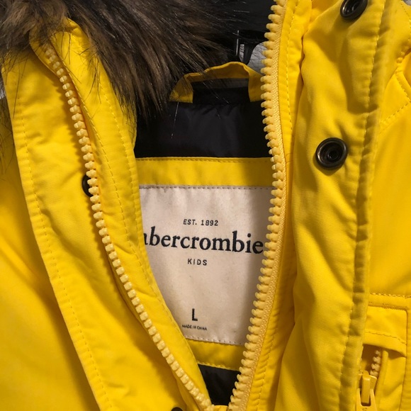 Abercrombie and Fitch Jacket w/ Fur Hood in Kids L - Picture 4 of 8